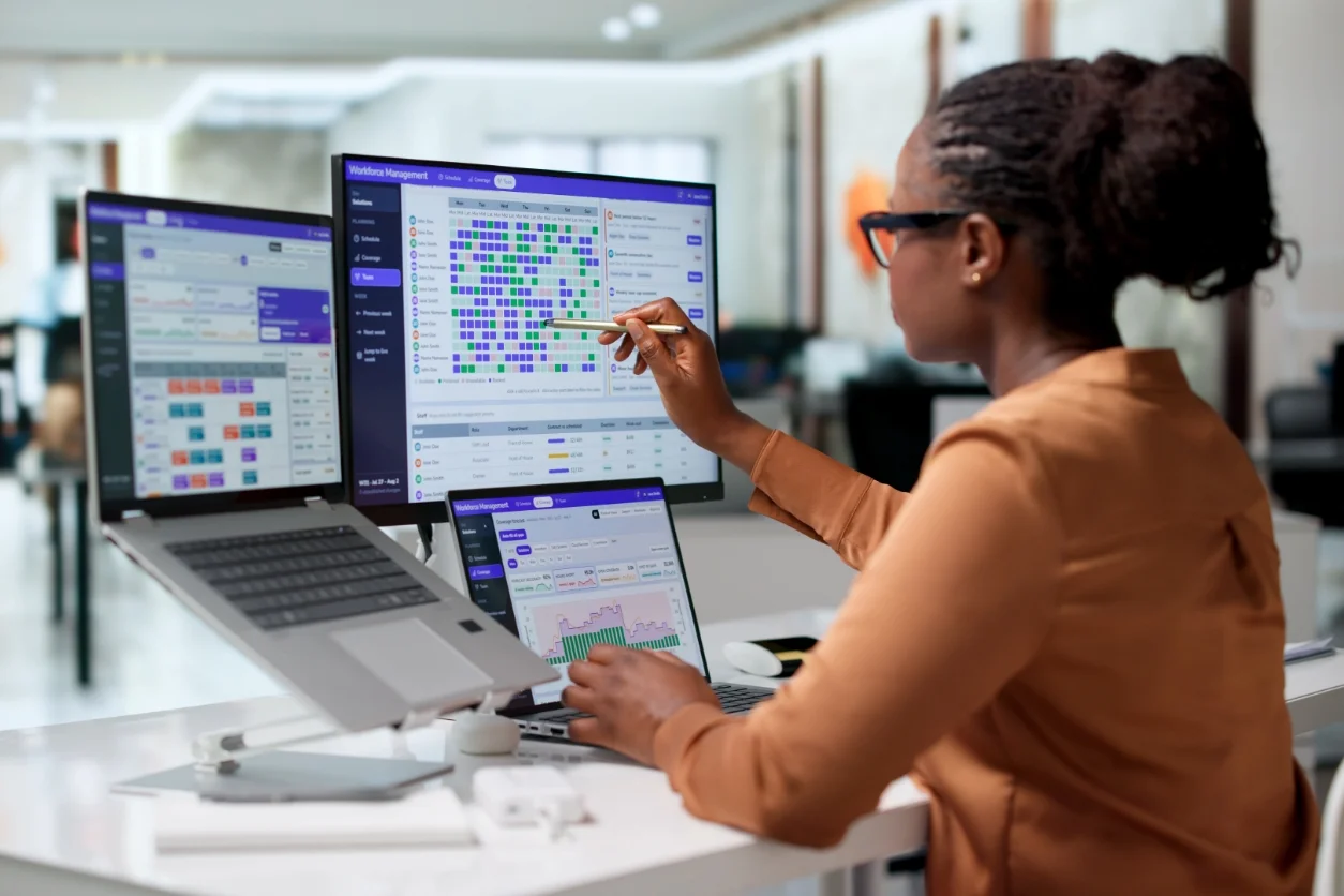 img blog Fareclock vs Clockshark Which Attendance Tracking Software Should You Choose